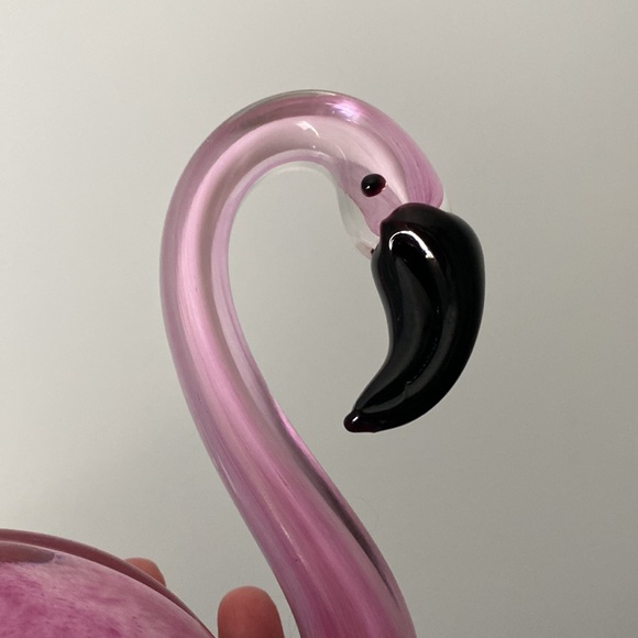 Art Glass Pink Flamingo With Smooth Pontil Six Inches Tall and 5 Inches Wide - Picture 7 of 8